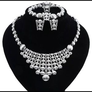 Dubai Silver Plated Crystal Jewelry Set Nigerian Wedding Women Accessories Set